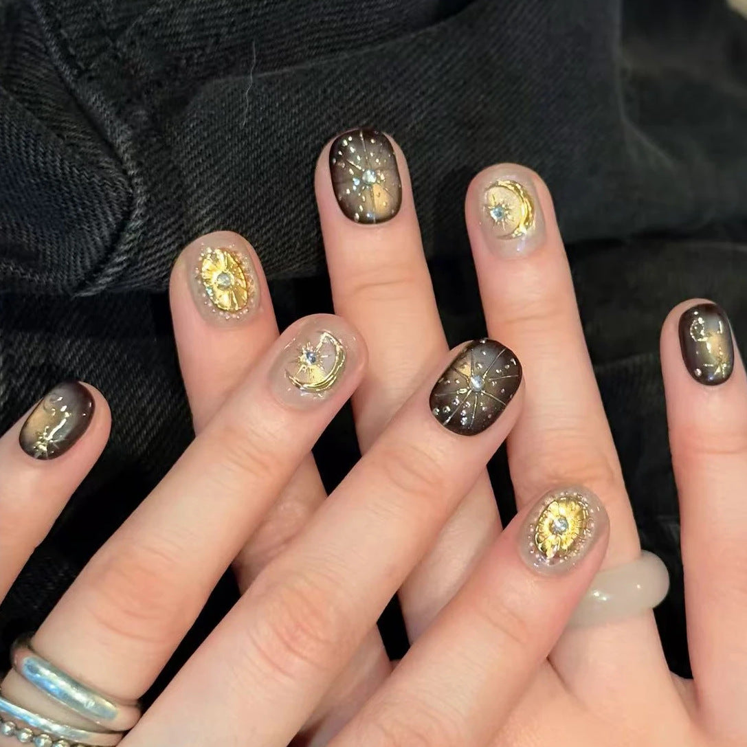 mocha-eclipse-celestial-cat-eye-press-on-nails-worn